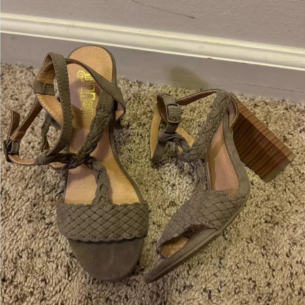 Brash heels